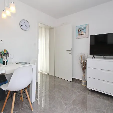 Kristijan Guest house 4*